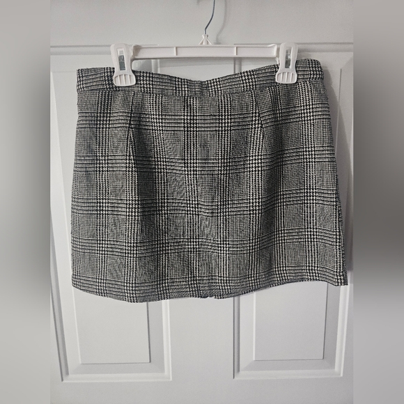 Juniors Forever 21 mini skirt - Picture 2 of 4